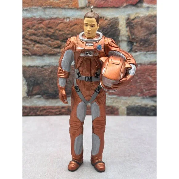 Hallmark Keepsake Ornament Commander Trip Tucker Starfleet Enterprise NX-01 2004 - Picture 3 of 8